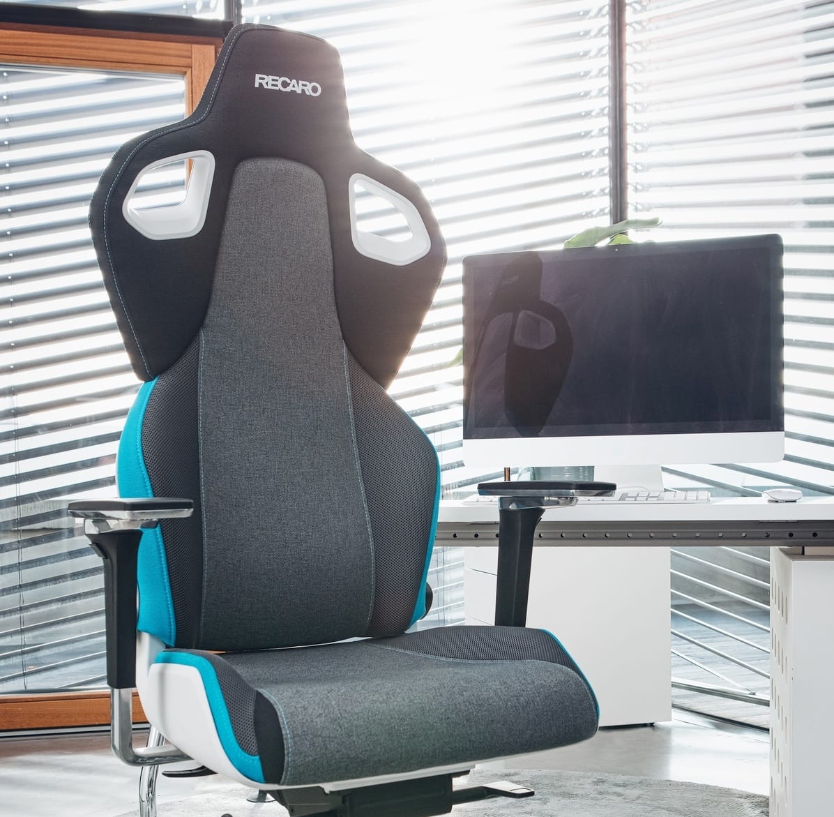 RECARO Exo Platinum Sky ergonomic gaming chair – RECARO Gaming